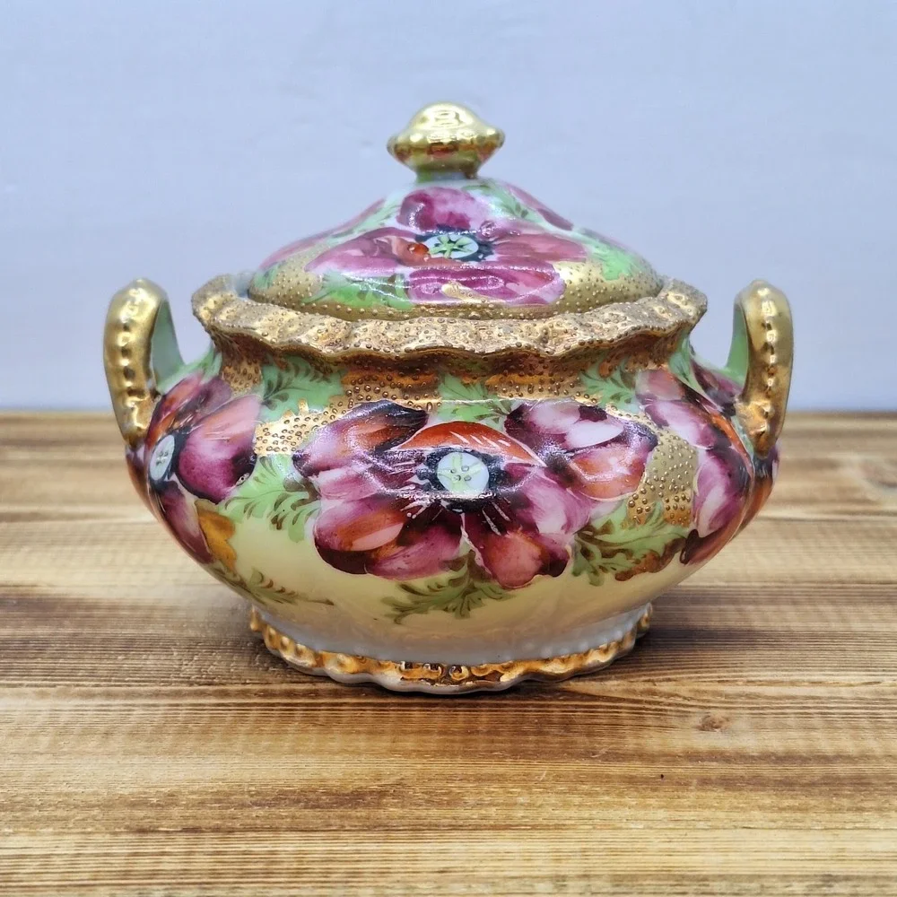 Antique Nippon Hand Painted Sugar Bowl W/‎ Lid Floral Moriage and Gold Gilding